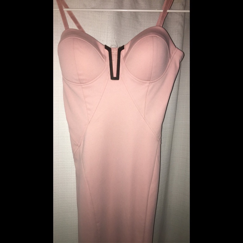 Dress - Picture 3 of 3